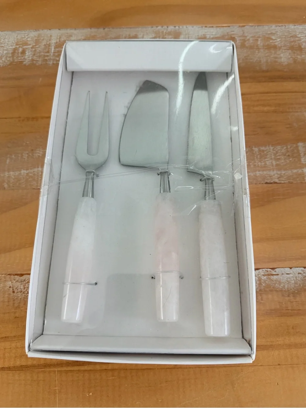 NEW Terrain 3 PCS Cheese Knives Rose Quartz Never Used